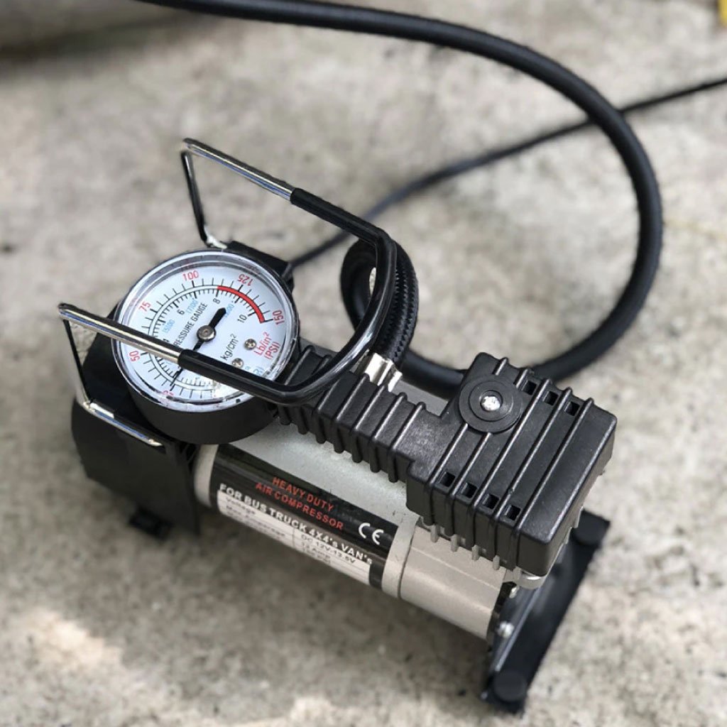 Kit de Réparation de Pneus Moto & Compresseur 12V – Clous Anti-crevaison + Pompe Haute Pression - الصورة 2