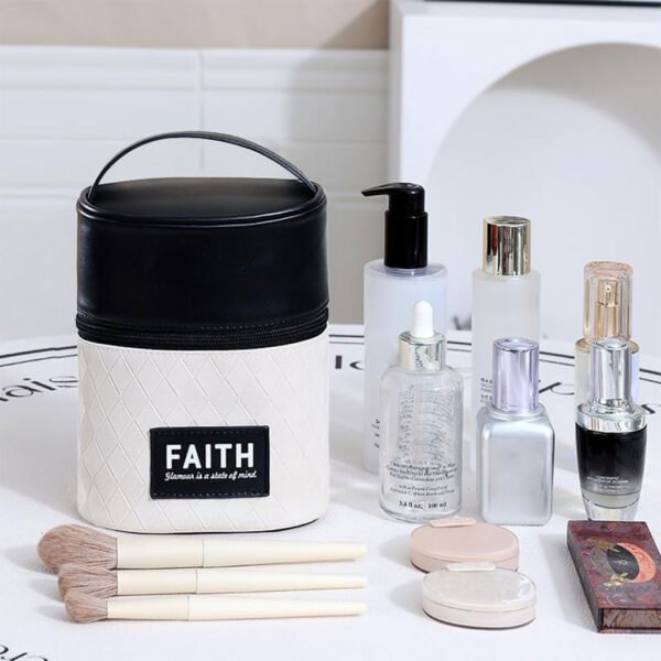 ⁦Trousse de Maquillage Compacte en Cuir – Organiseur Élégant et Polyvalent⁩ - الصورة ⁦8⁩