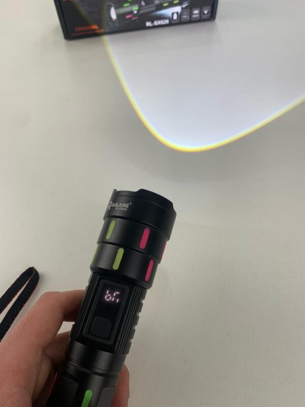 ⁦Lampe de Poche LED Télescopique avec Bandes Fluorescente مصباح يدوي بتكبير تلسكوبي⁩ - الصورة ⁦7⁩