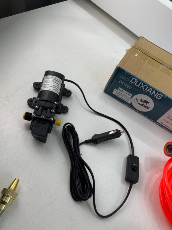 ⁦Kit Nettoyeur Haute Pression 12V Portable – Pompe Auto-Amorçante 130 PSI avec Tuyau 6 m⁩ - الصورة ⁦10⁩