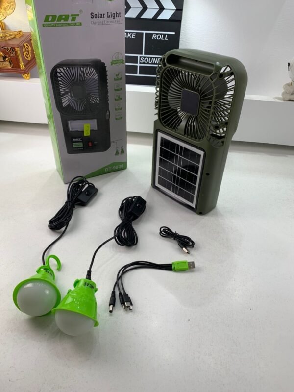 ⁦Kit Ventilateur et Lampe Multifonction avec Panneau Solaire , Idéal pour les Sorties et Coupures de Courant⁩ - الصورة ⁦2⁩
