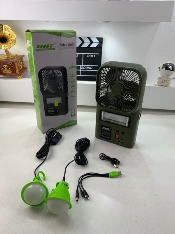 ⁦Kit Ventilateur et Lampe Multifonction avec Panneau Solaire , Idéal pour les Sorties et Coupures de Courant⁩ - الصورة ⁦6⁩
