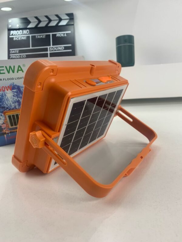 ⁦Projecteur LED rechargeable 150W avec panneau solaire كشاف  قابل للشحن  مع لوح شمسي⁩ - الصورة ⁦9⁩