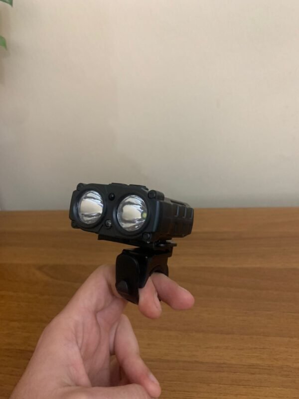 ⁦Lampe Frontale Rechargeable pour Activités Extérieures et Cyclisme مصباح رأس قابل لإعادة الشحن⁩ - الصورة ⁦10⁩