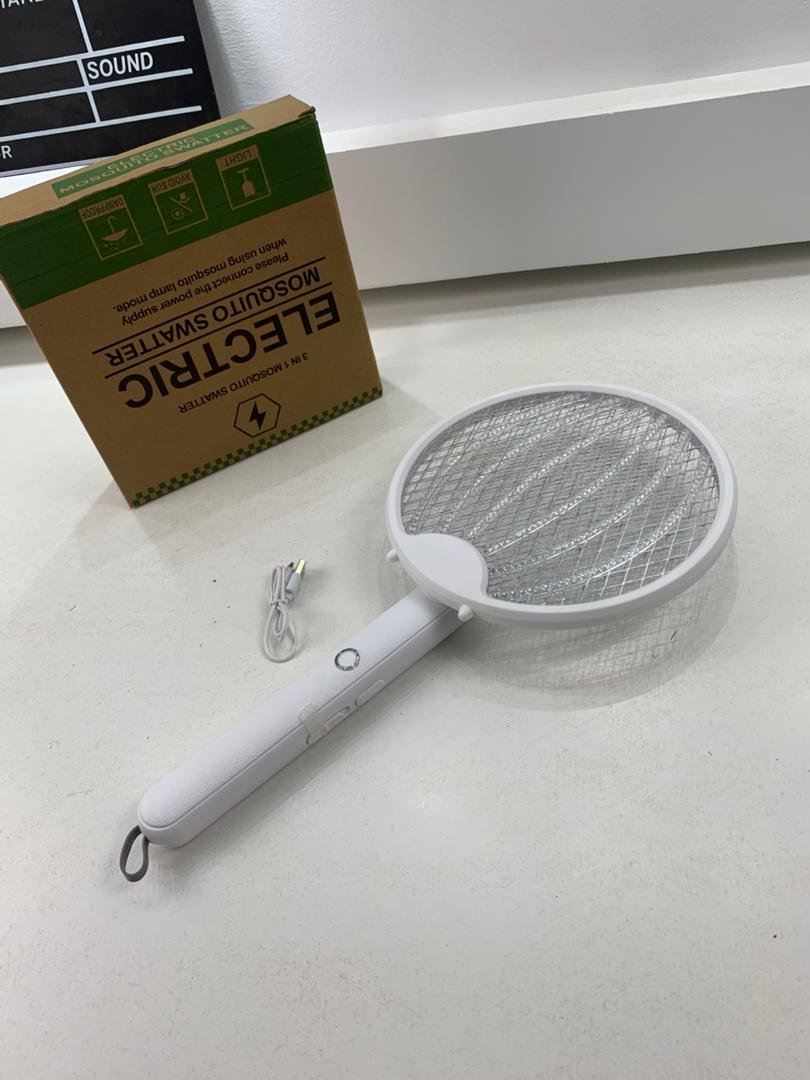 Raquette Électrique Anti-Moustique Pliable avec LED – Rechargeable 3500V - الصورة 2