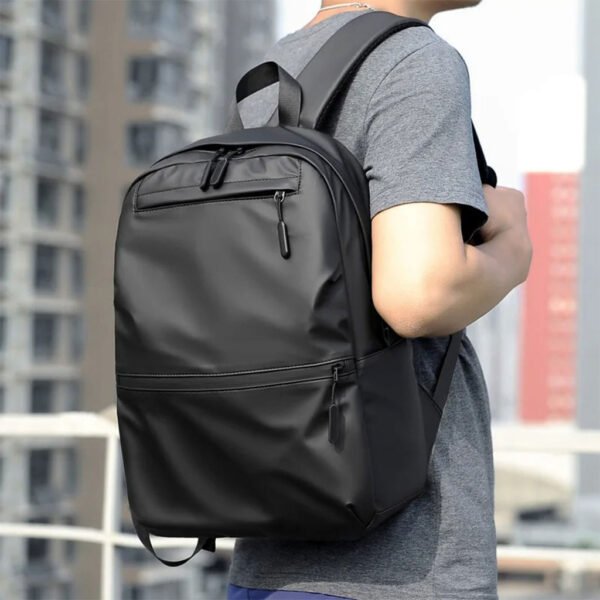 Sac à Dos 20-35L avec Compartiment PC et Poches Multiples