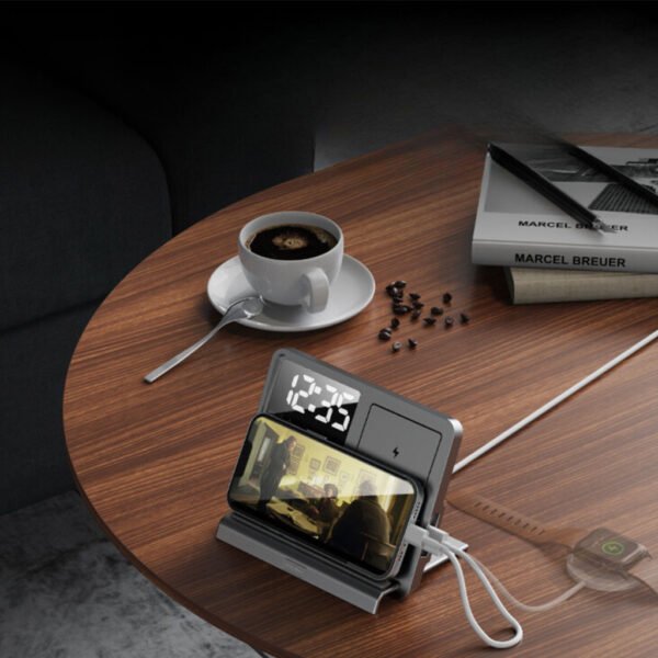 ⁦Chargeur Sans Fil Magnétique 5 en 1 Pliable – Apple Watch, iPhone, AirPods⁩ - الصورة ⁦4⁩