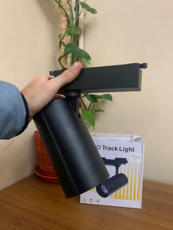 ⁦Spot LED Rail COB 40W – Éclairage Directionnel Haute Performance⁩ - الصورة ⁦4⁩
